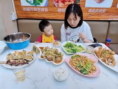 -覃记海鲜美食餐厅