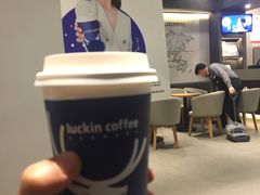 -瑞幸咖啡(杭州绿地中央店)