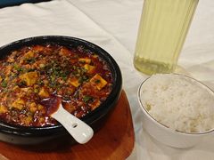 -鑫巴蜀小镇 · 水煮鱼专研店(玉桥店)