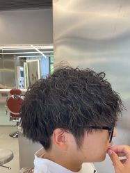 -侨治发型