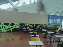 -麦当劳(鄂尔多斯机场店)