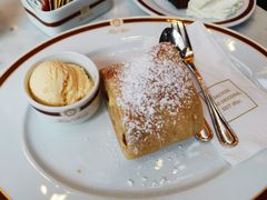 -Cafe Sacher(WIEN)