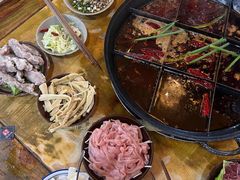 -正南齊北重庆老火锅(光华村直营店)