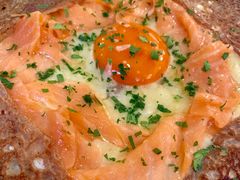 三文鱼可丽饼-RAC BAR(安福路店)