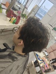 -镁连社·美联社