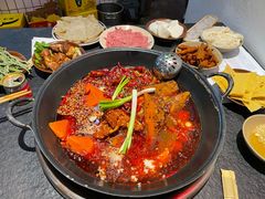 -四小区火锅·巷子里的重庆火锅(花照壁店)