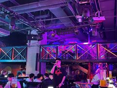 -UP嘻哈酒吧(粉巢店)
