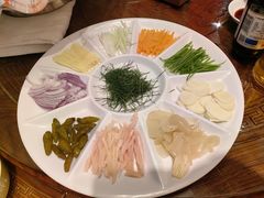 -龙悦湾酒家·八阵鱼生·渔人码头店