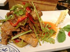 -云海肴·汽锅鸡·云南菜(天山百盛优客店)