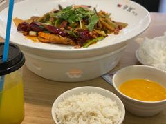 -拿渡·水煮鱼麻辣香锅(王府井奥莱·香江小镇店)