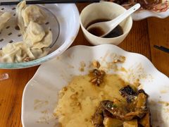 -粘豆包柴火铁锅炖