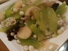 -云河农家乐饭店(福禄缘树山店)