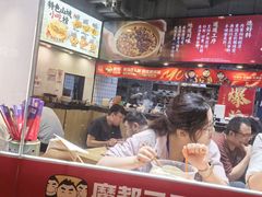 -魔都三兄弟酸辣粉·蘸卤炸串(虹桥万科店)