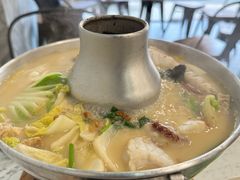 -Whampoa Keng Fish Head Steamboat @ Balestier