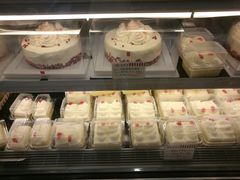-红宝石·鲜奶小方·海派西点房(金杨店)