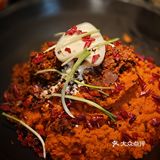 朋友跟我说有家火锅店在重庆当地传承了三代人了