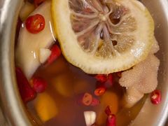 秘制凤爪-月半小炉焖烤