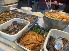 藤椒鸡爪翅-王浩儿纪六孃甜皮鸭(乐山总店)