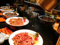 -四海一家自助餐(益田假日广场店)