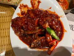 -草家酱蟹炭火烤肉店(珲春南路一店)