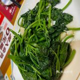 木棉花炖排骨：刚上菜的时候端菜的人下次让我们点霸王花