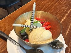 雪糕配杂莓-Bistro 63 创意融合料理(广粤天地店)