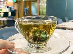 -La Mer Restaurant & Lounge