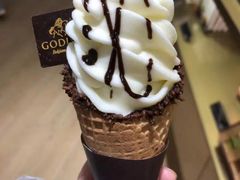 香草味巧克力冰淇淋-GODIVA(景枫中心店)