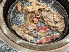 -锤头鲨毛肚海鲜烤肉自助餐厅(国购广场店)