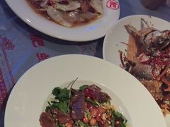 -肥肥虾庄·金牌油焖大虾(杨园滨江时代walk店)