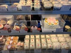 -红宝石·鲜奶小方·海派西点房(联洋店)