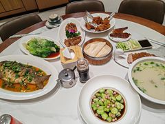 -梅利汴京烤鸭•开封豫菜地标店(东大街店)