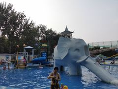 -青年湖公园水上世界