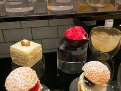 -深圳国际会展中心希尔顿酒店(前海华发冰雪世界店)