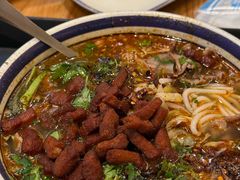 招牌生烫牛肉米线-云阿蛮云南生烫牛肉米线(奉贤路店)