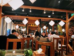 大堂-云海肴·汽锅鸡·云南菜(天山百盛优客店)
