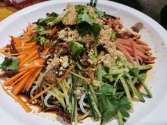 老滇凉米线-老滇山寨•云南特色菜•地方菜•民族风情歌舞表演(金碧店)