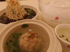 蟹粉狮子头-怡园饭店-餐厅(四望亭店)