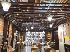 -钟书阁(松江泰晤士小镇店)