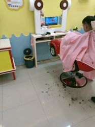 -爆米花儿童美发乐园