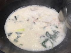 -陈大锅·岳阳鱼馆·地道岳阳菜(美食街店)