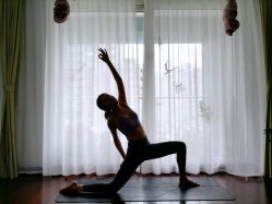 -Yvon yoga 瑜伽·精准体态管理中心
