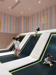-奈尔宝家庭中心·亲子餐厅(鄞州万达店)