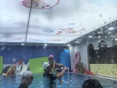 -龙格亲子游泳·水育早教运动中心(龙湾天街店)