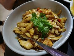 烧汁鸡肶菇日本豆腐-大头虾越式风味餐厅(光明广场店)