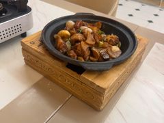 -荷花亭·湖北融合菜(中商广场店)