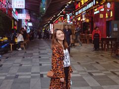 -八一路好吃街(雨田商务大厦店)