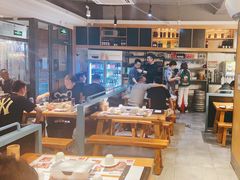 大堂-木屋烧烤(万德庄店)