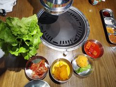 小菜碳生菜无限量-·缸桶屋·韩式牛肋条自助烤肉(西湖D11店)