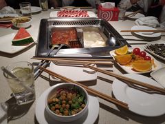-海底捞火锅鲜切牛肉主题店(长寿路店)